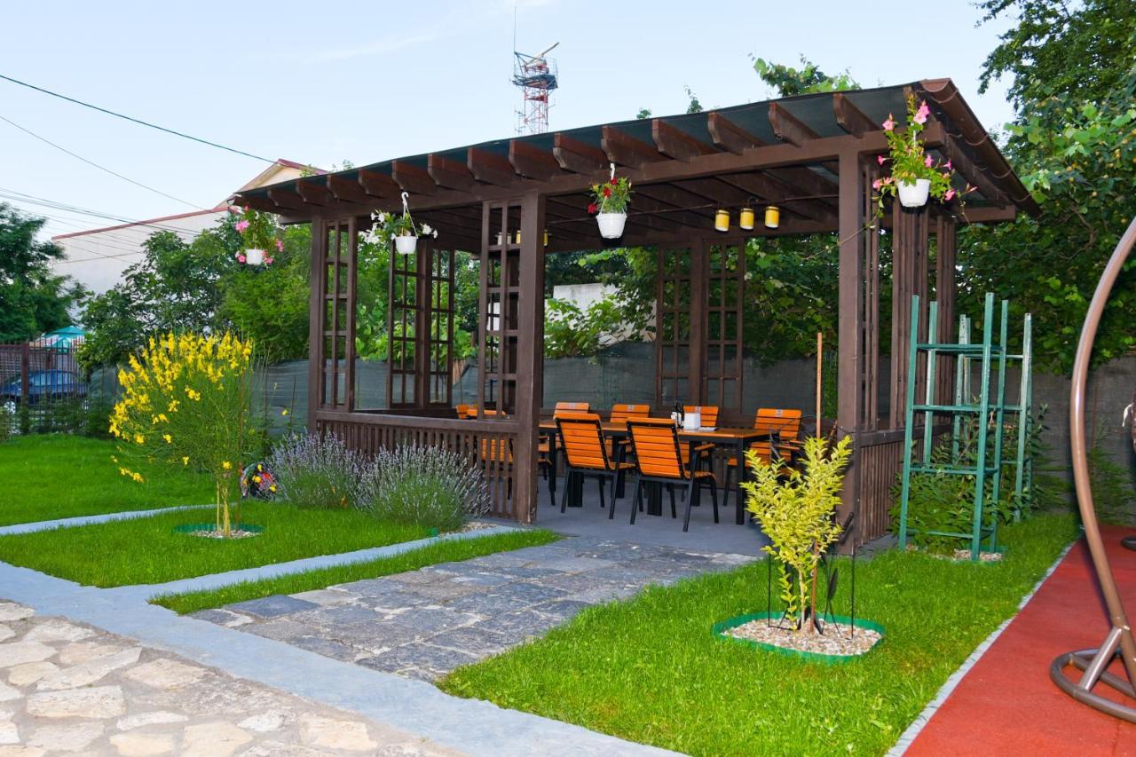 Delta Est Hotel & Restaurant Sulina Exterior photo